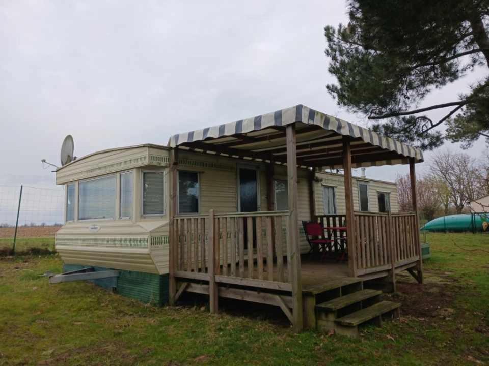 Camping La Maltournee Sigloy Exterior foto